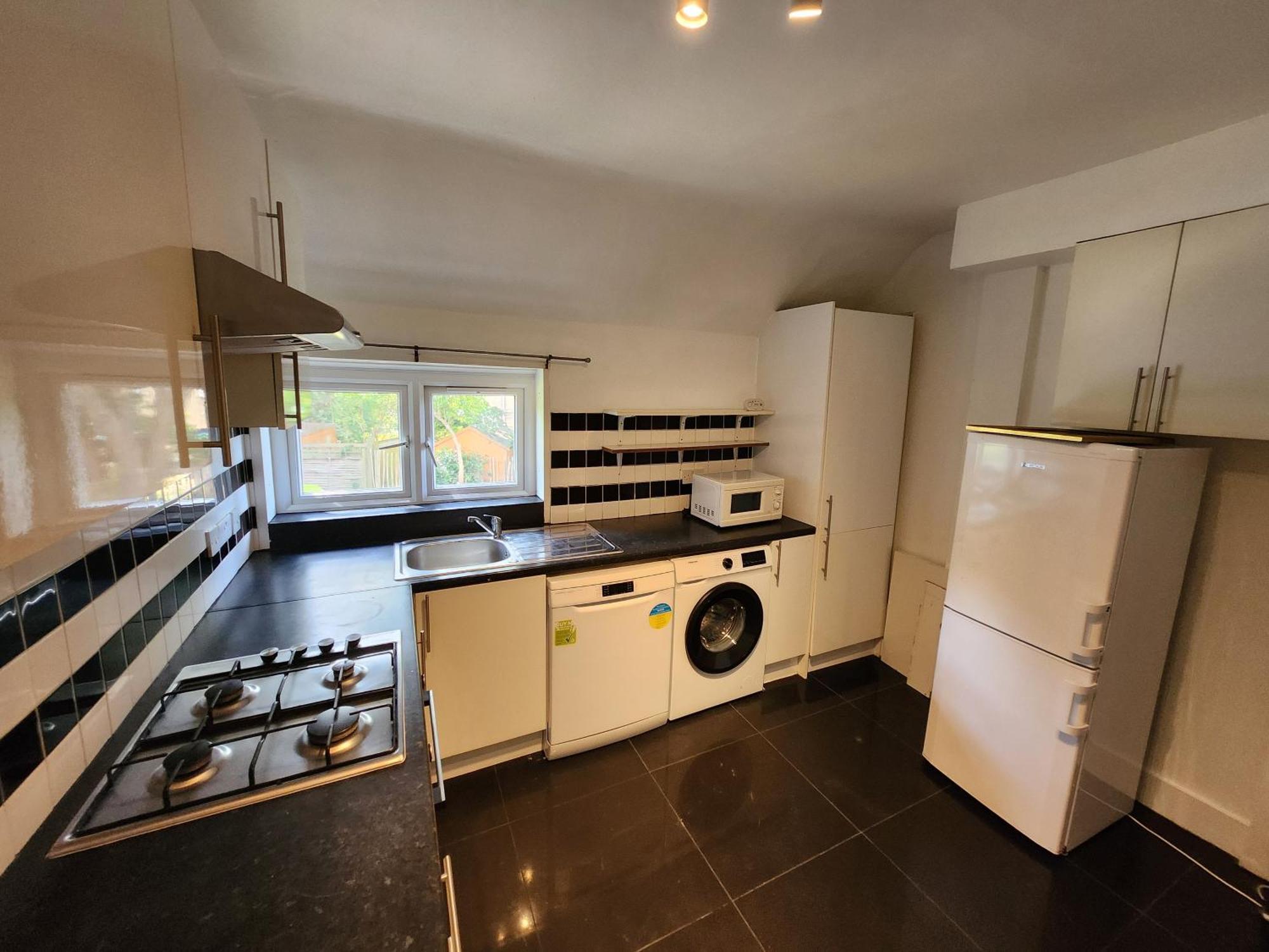 Flat With Work Station, Monitor, Smart Tv & Netflix Apartment London Exterior photo